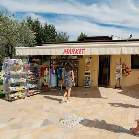 Aldeamento Turístico Mobilehomes In Pieve Vecchia - Norditalienische Seen 22044 Manerba del Garda